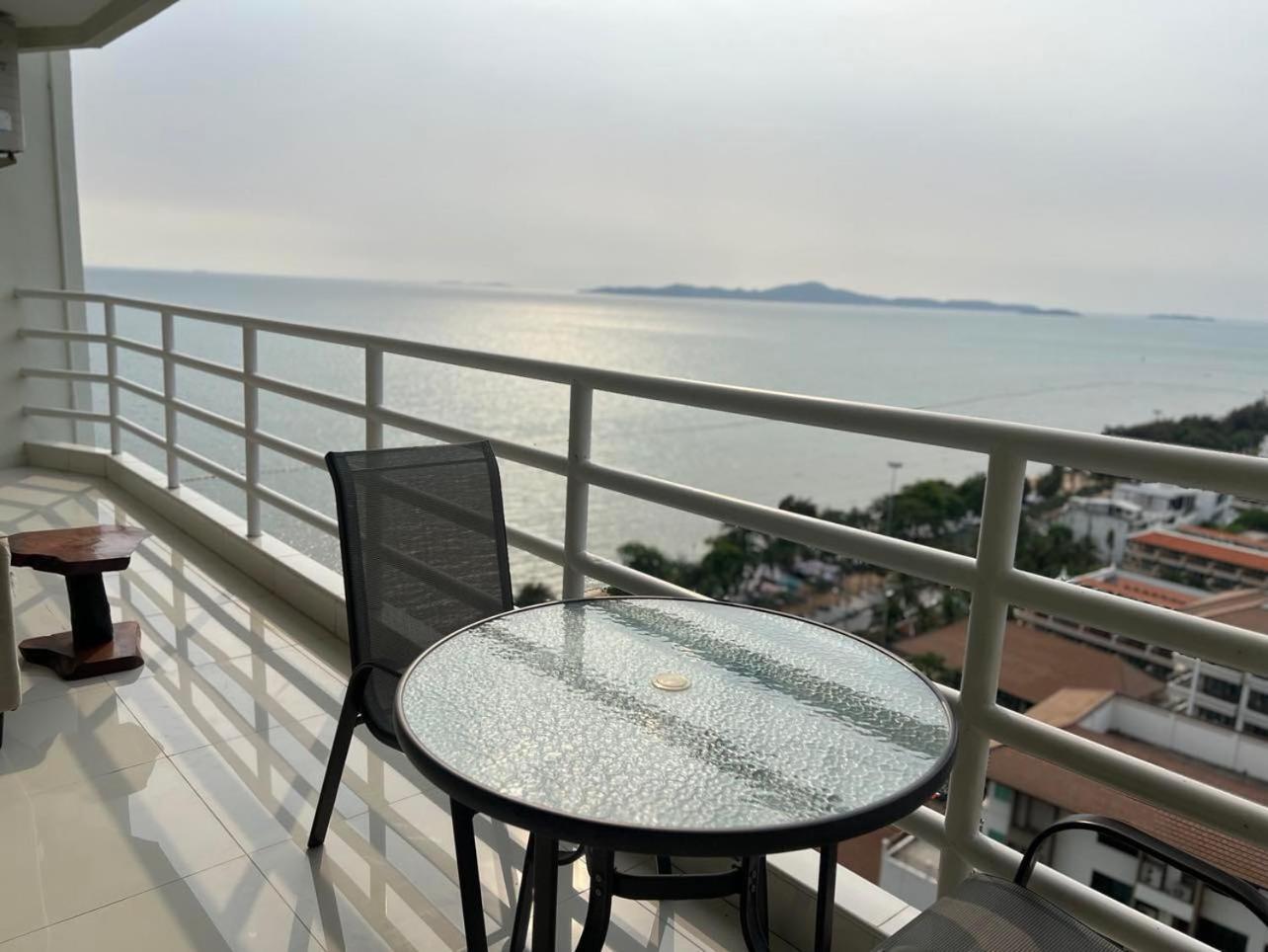 Viewtalay Beachfront By Nd Pattaya Εξωτερικό φωτογραφία