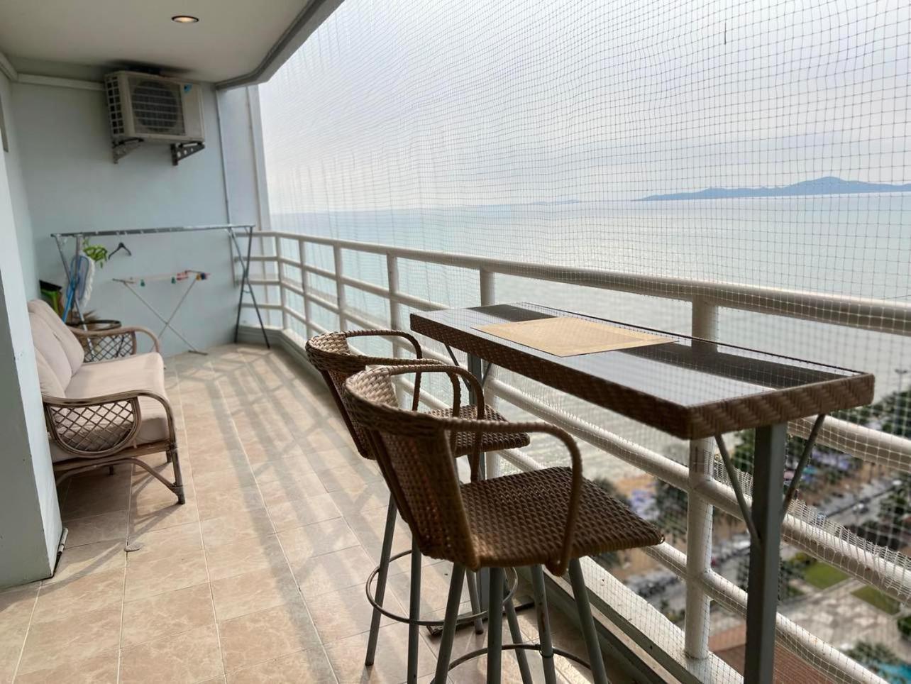 Viewtalay Beachfront By Nd Pattaya Εξωτερικό φωτογραφία
